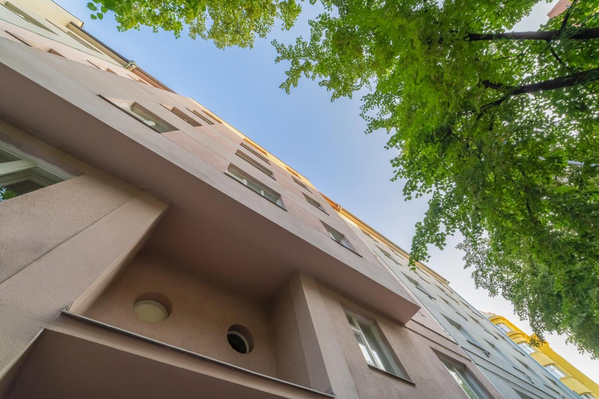 Spacious Central Budget-friendly By Rentez Lägenhet Prag