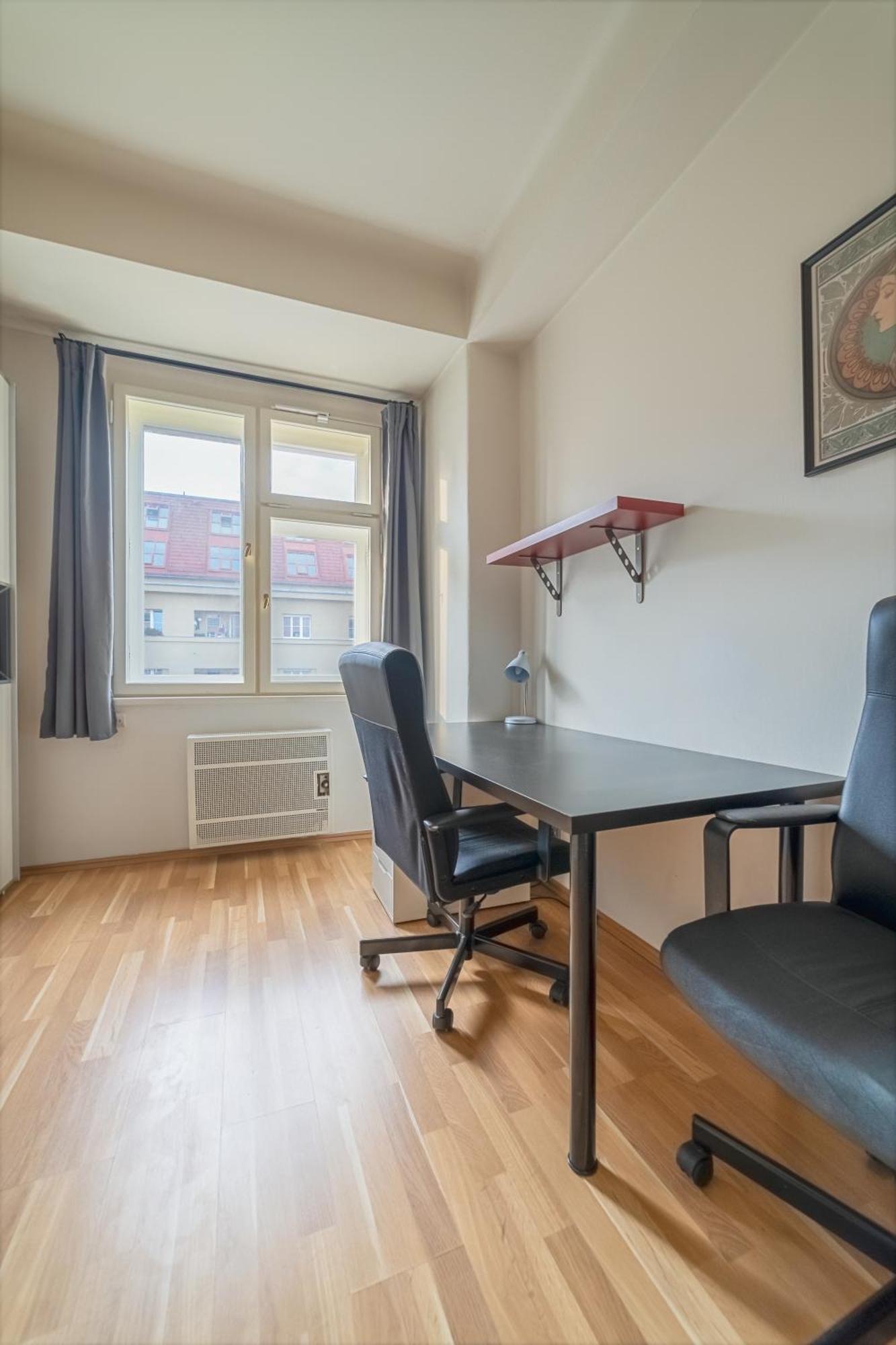Spacious Central Budget-friendly By Rentez Lägenhet Prag